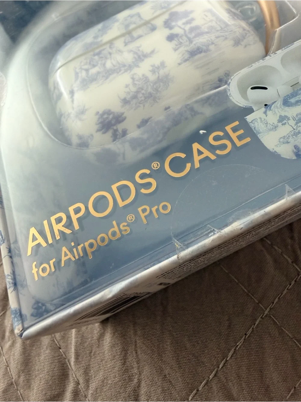 Poppy Blue Toile AirPods Pro Case with Gold Clip
